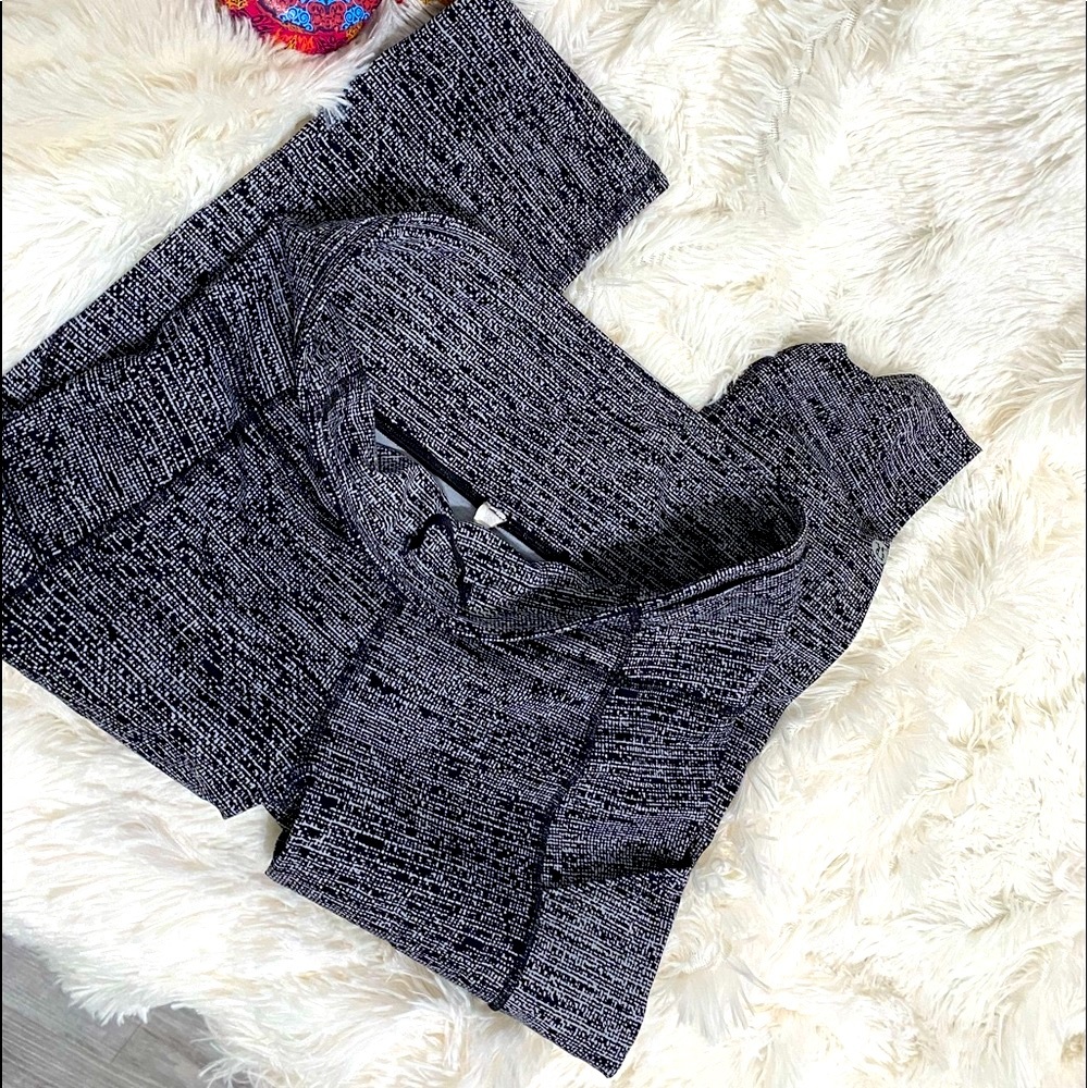Lululemon yoga pants.